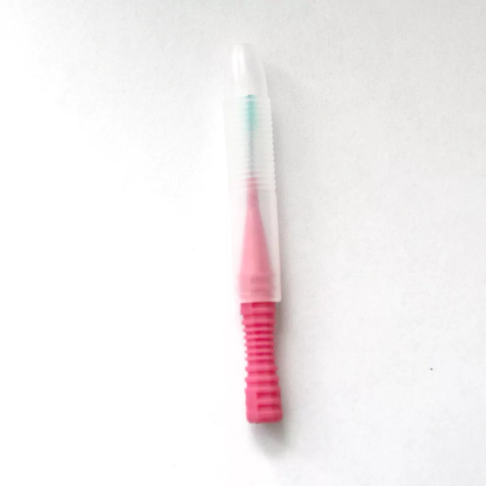 Mini cepillo interdental